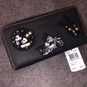 DISNEY X COACH NWT Mickey Patch Wallet